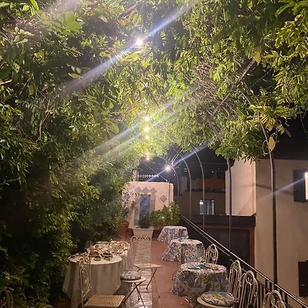 Il Pino E La Rosa * Cefalù