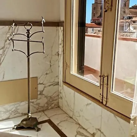 Il Pino E La Rosa *